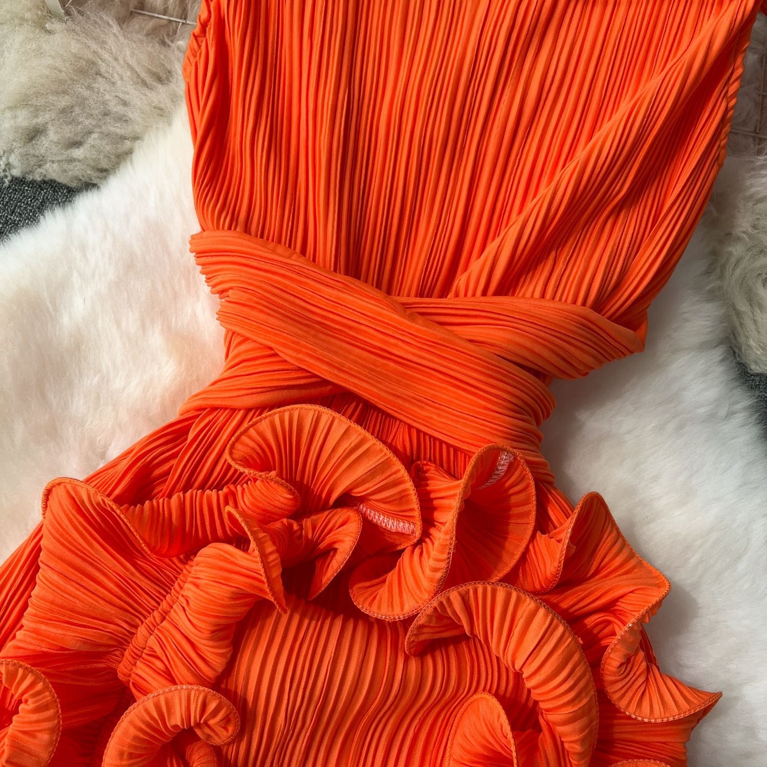 High-End Pleated Dress – Luxury Women's Designer Ruffle Hem Slim Fit Long Maxi Dress