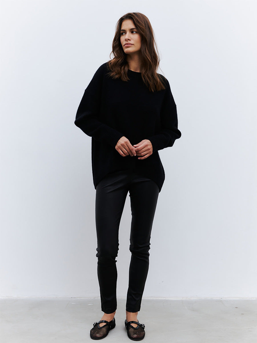 Women's Oversized Round Neck Long Sleeve Sweater