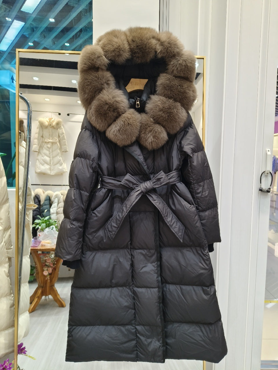 Women's Eco-Friendly Fox Fur Hood Down Coa