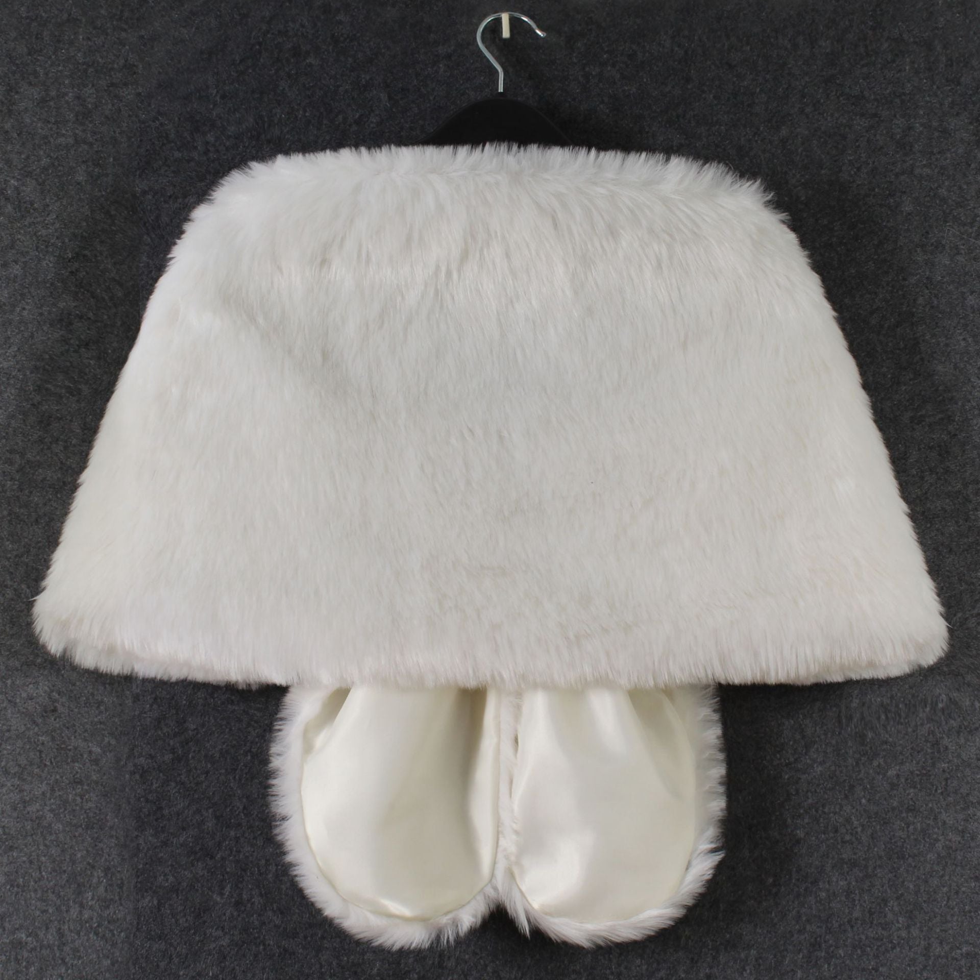 Fashionable Faux Fur Shawl