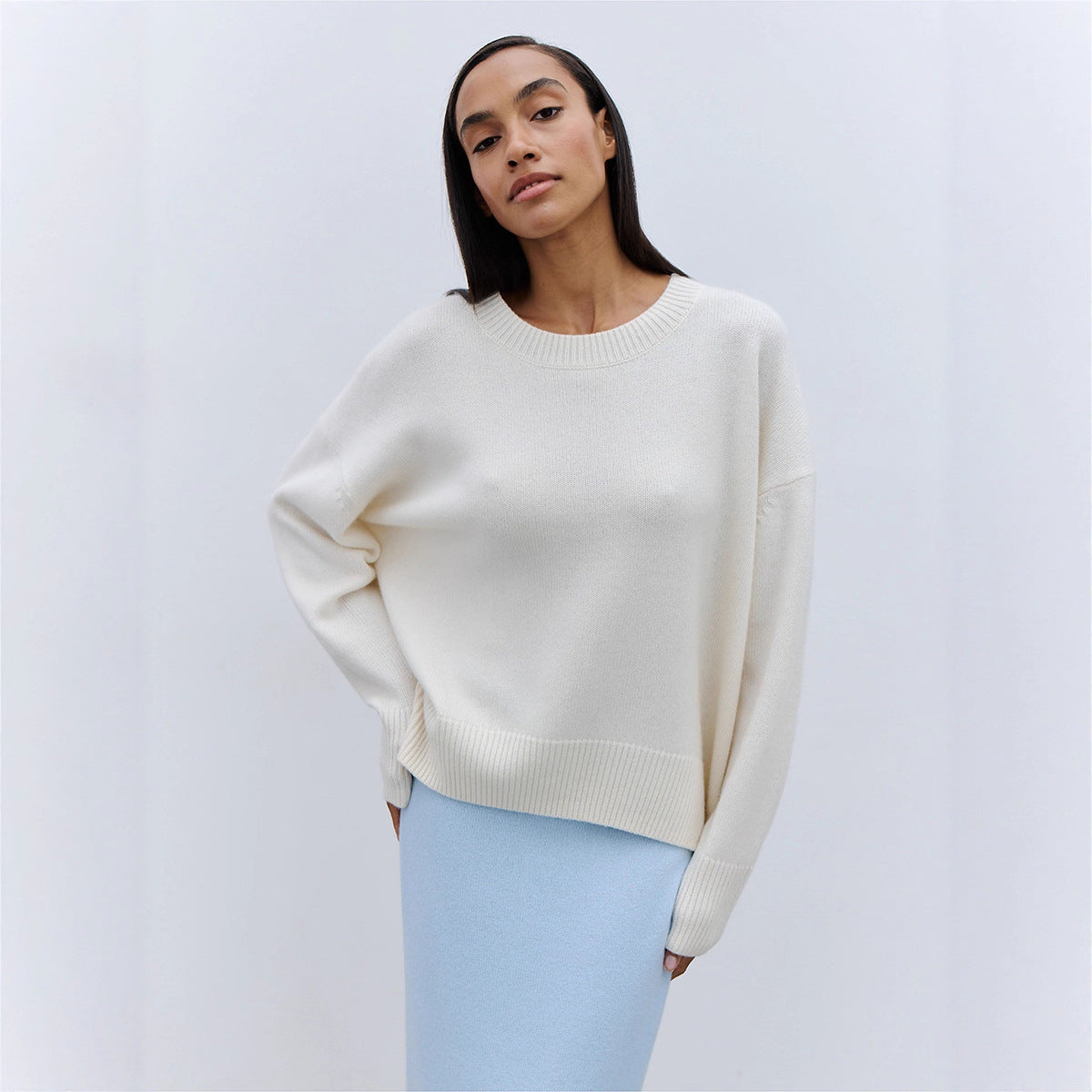 Women's Oversized Round Neck Long Sleeve Sweater
