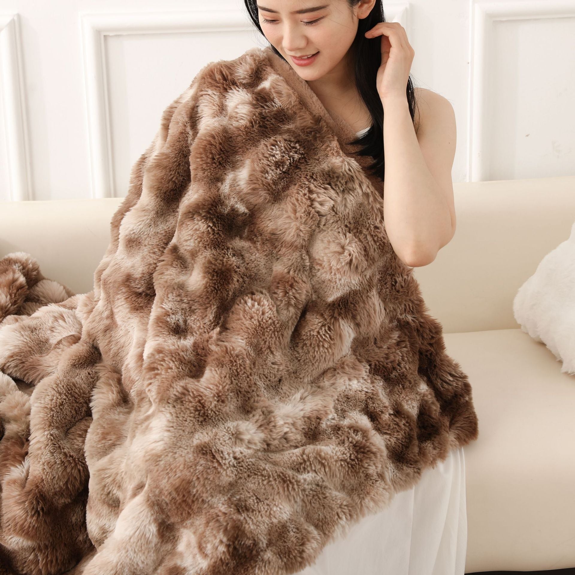 Tie-Dye Reversible Bubble Fleece Blanket
