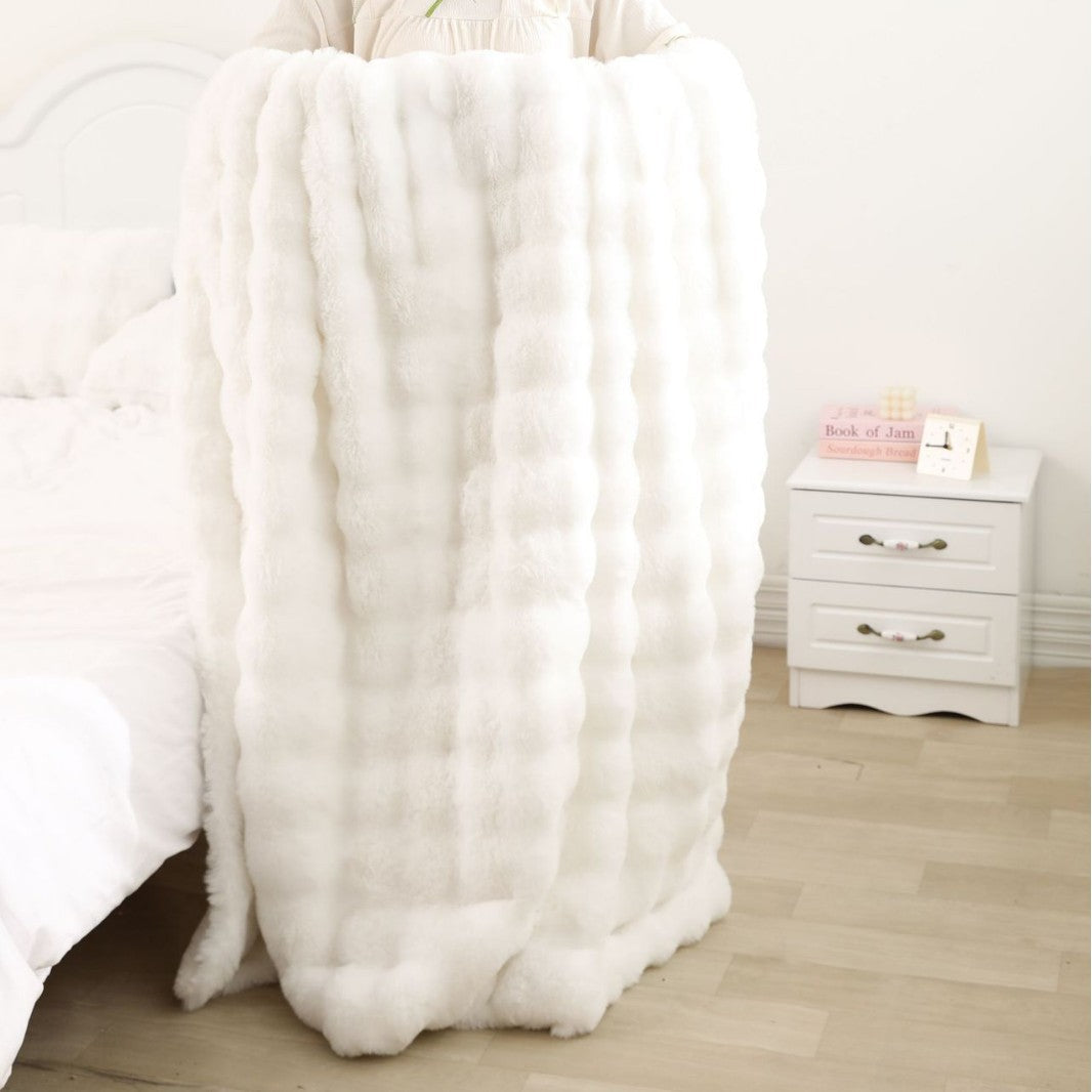 Soft & Thick Fleece Throw Blanket