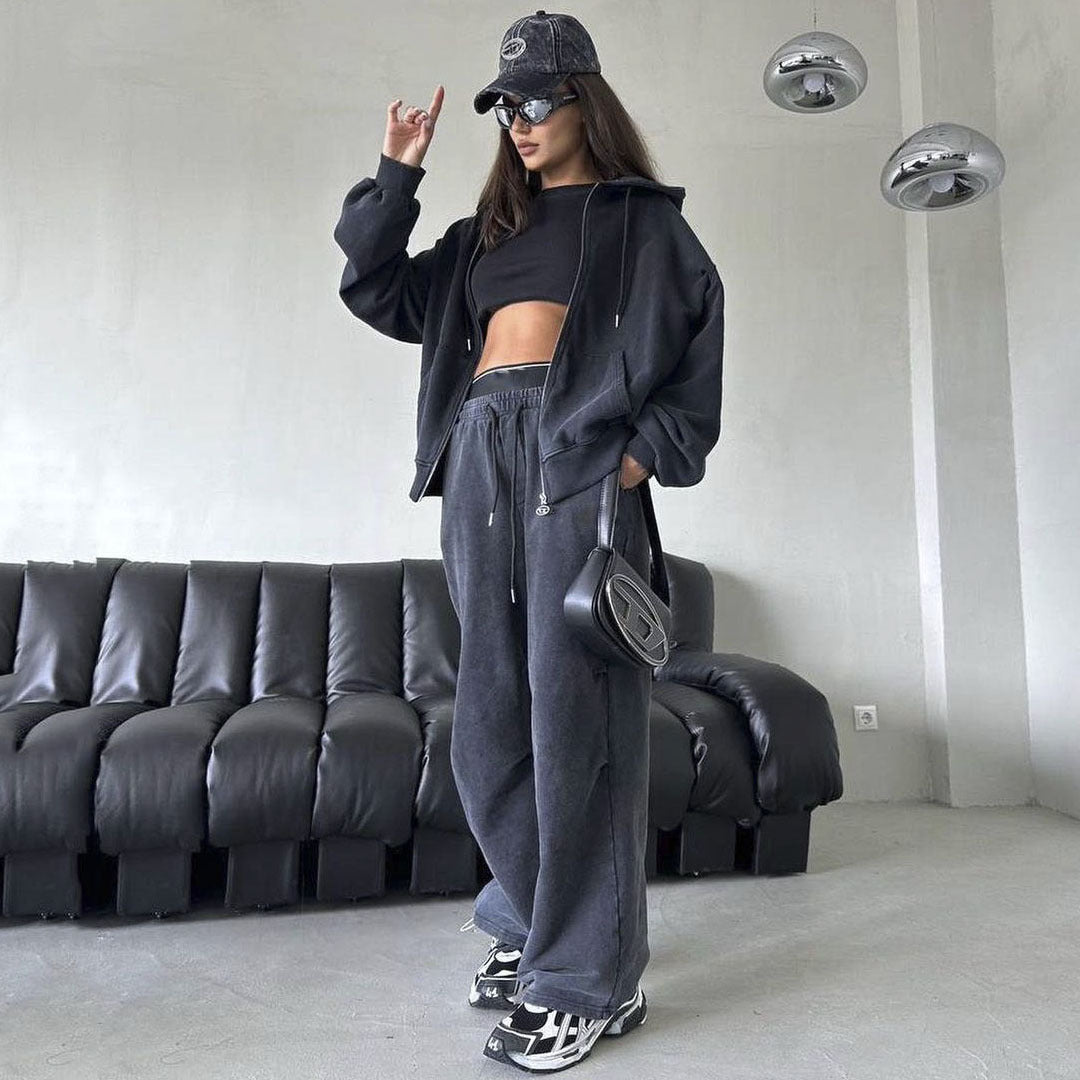 Designed Cool Zippered Coats and Pants for Women