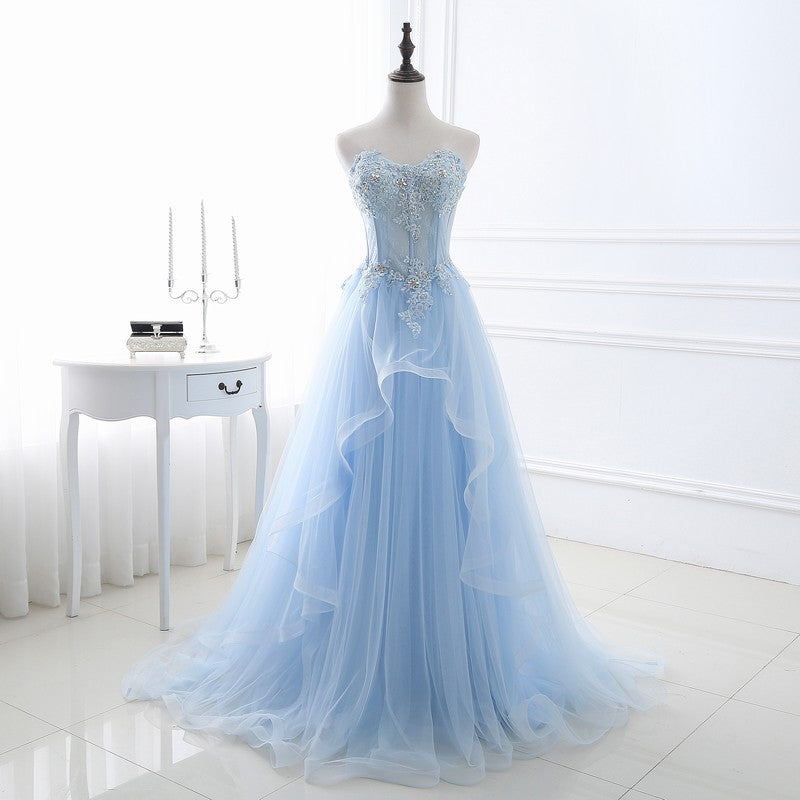 Elegant Long Evening Gown with Train for Prom