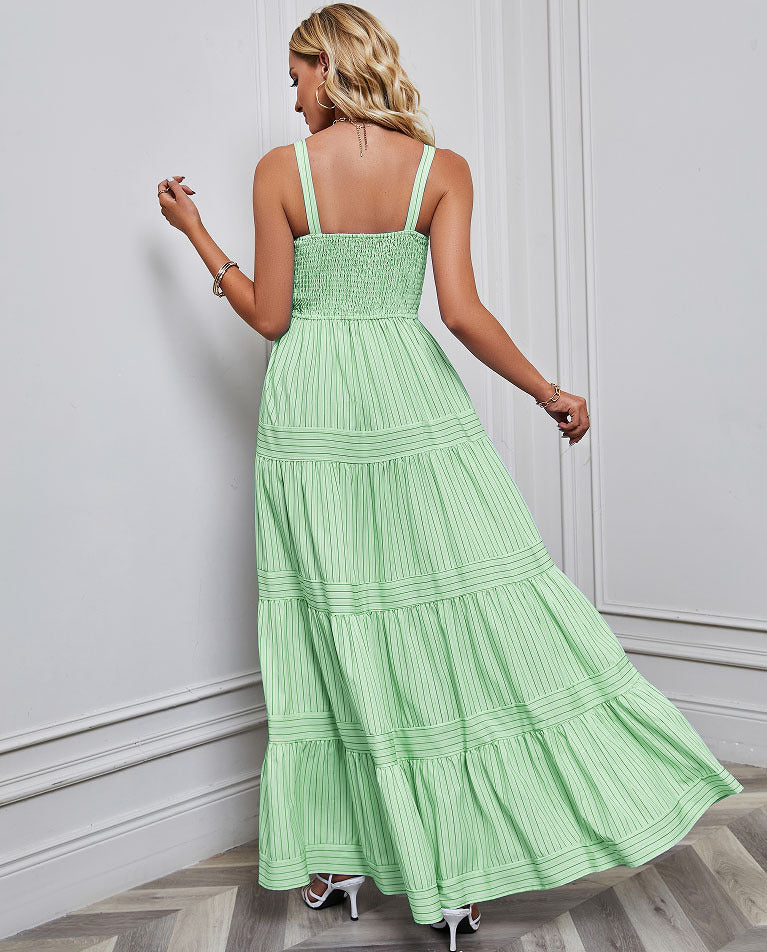 Women's Striped Vacation Dress with Sleeveless Design