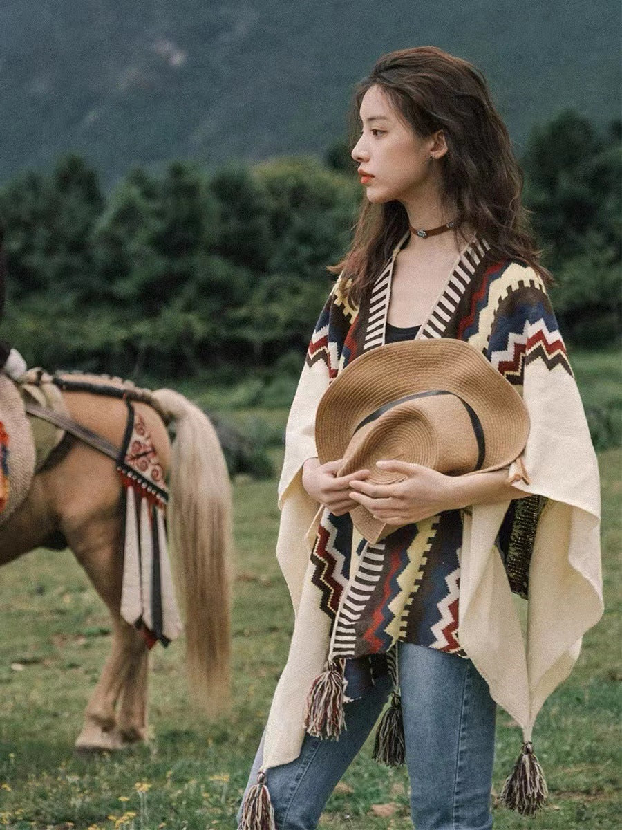 Bohemian Tassel Knit Cape – Free-Spirited & Stylish