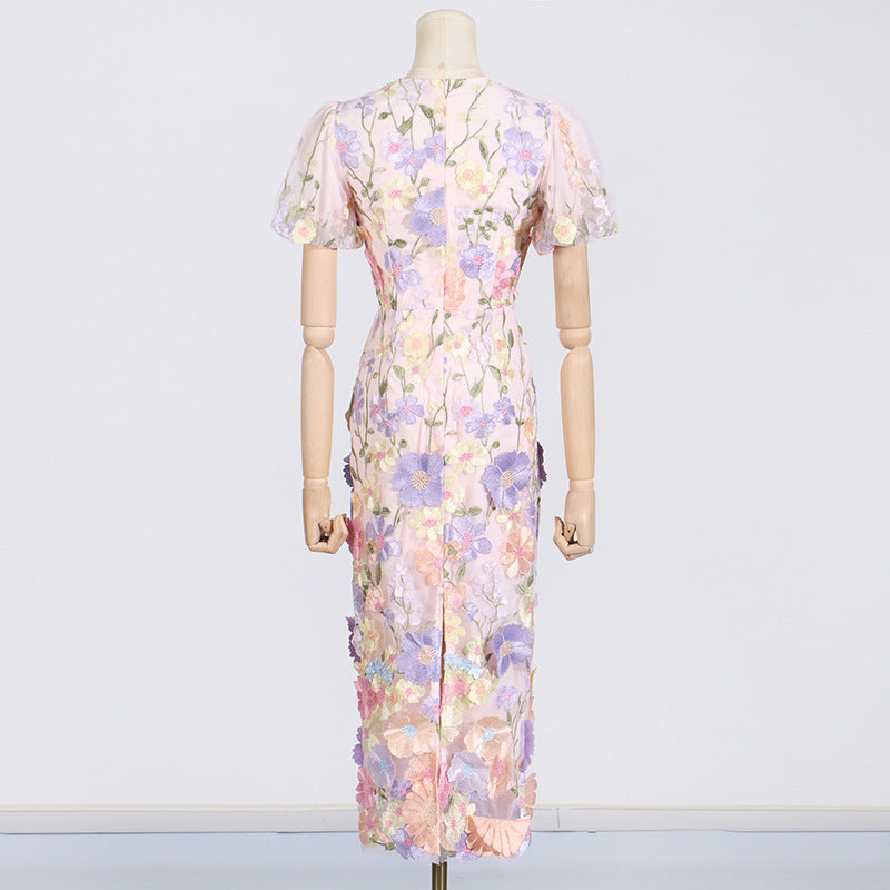 Elegant Long Sleeve Embroidered Maxi Dress – Romantic Bubble Sleeve & Floral Lace Detail