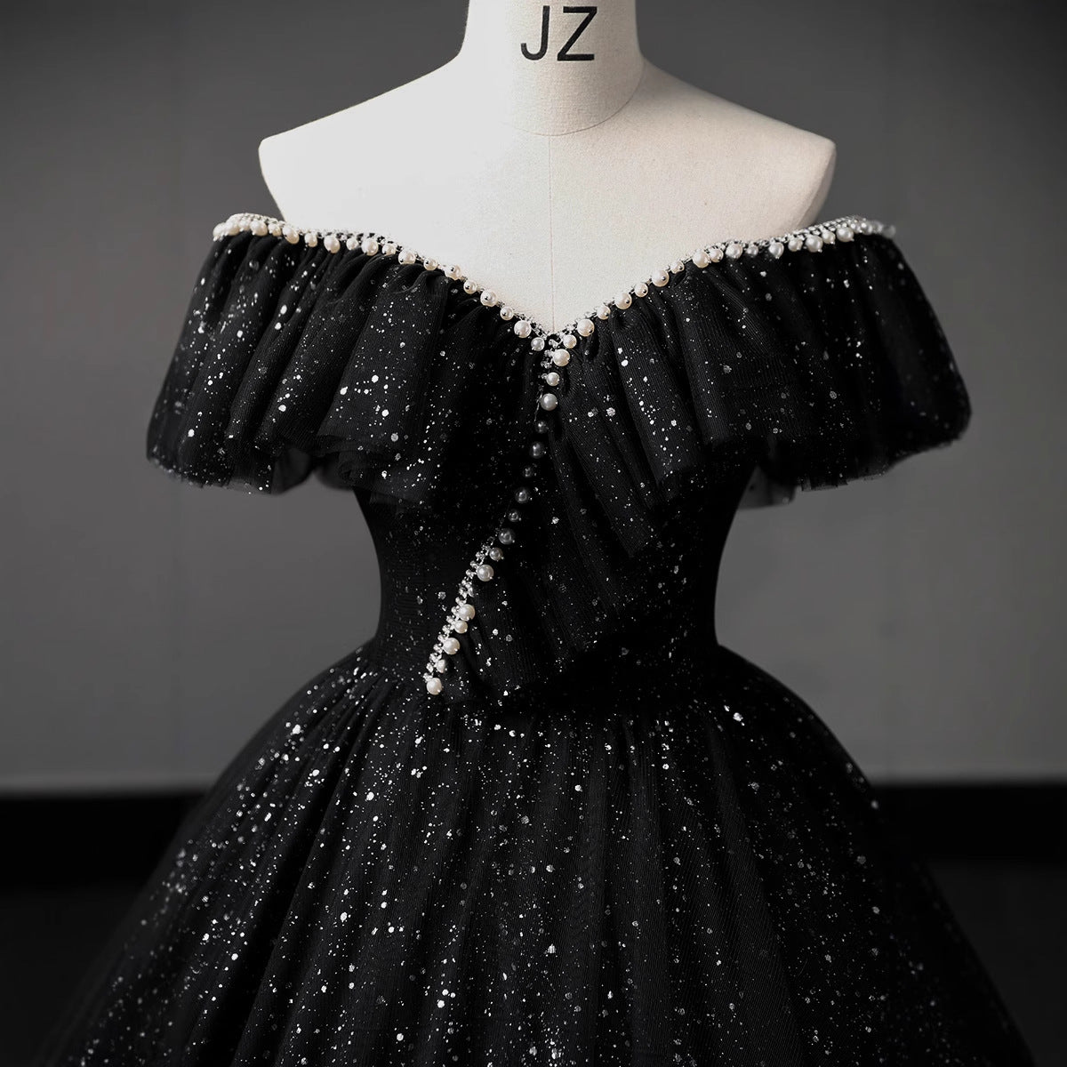 Elegant One-Shoulder Black Evening Gown with V-Neck