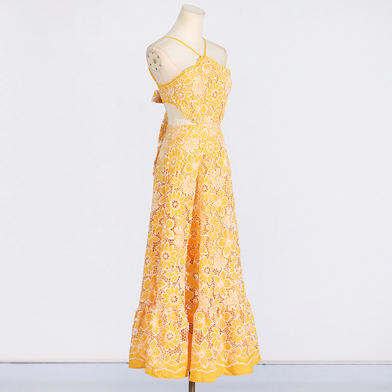 Designed Women's Sexy Vacation Print Dress - Halter Neck, Cutout Waist, Strappy Sundress