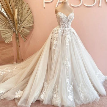 Off-Shoulder Petite Bride Wedding Dress with Train