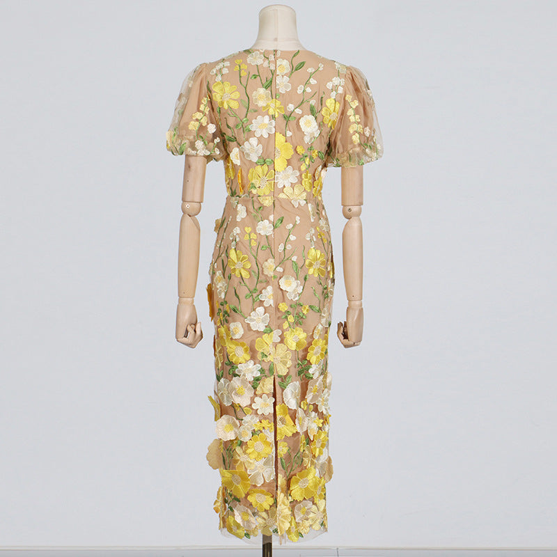 Elegant Long Sleeve Embroidered Maxi Dress – Romantic Bubble Sleeve & Floral Lace Detail