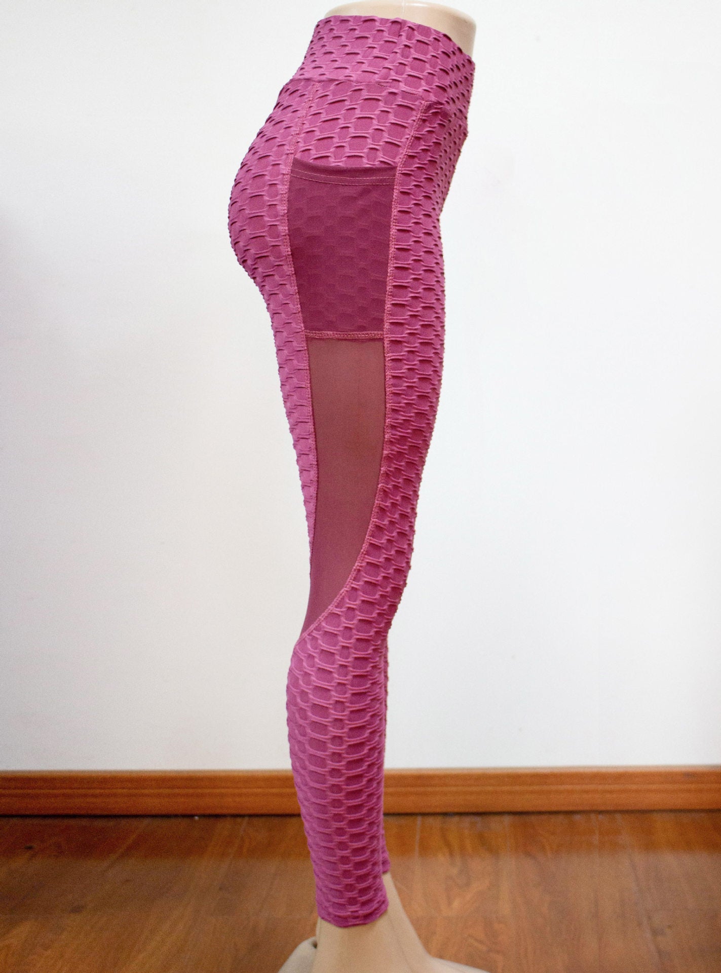 High-Waisted Mesh Panel Yoga Pants with Pockets