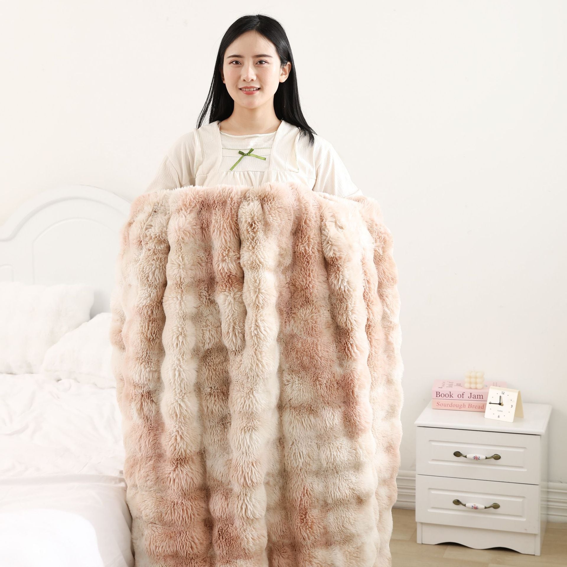 Tie-Dye Reversible Bubble Fleece Blanket