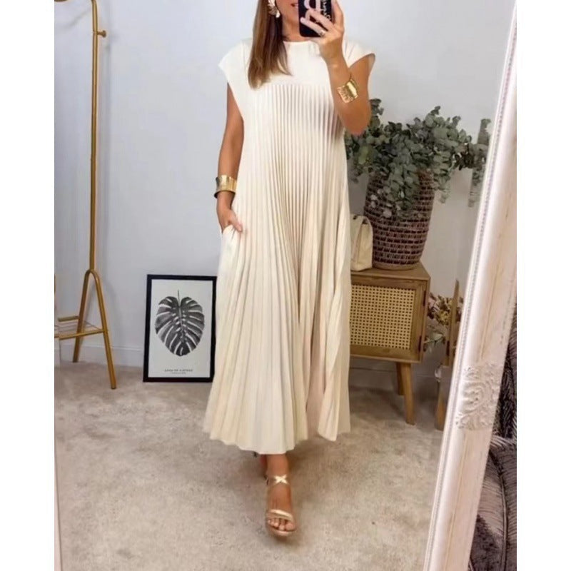 Elegant & Fashionable Round Neck Sleeveless Long Pleated Dress
