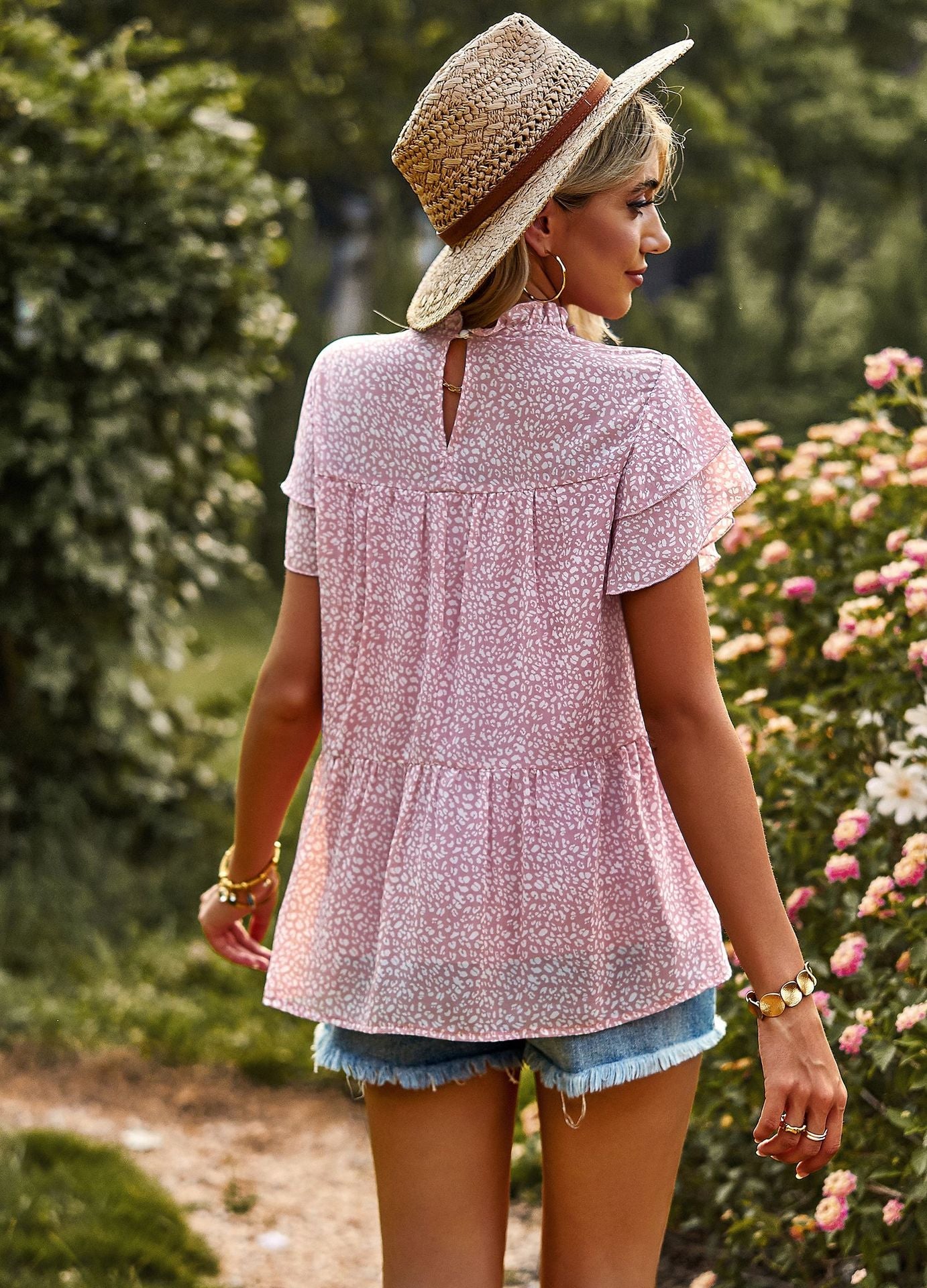 Casual Designed Round Neck Short Sleeves T Shirts