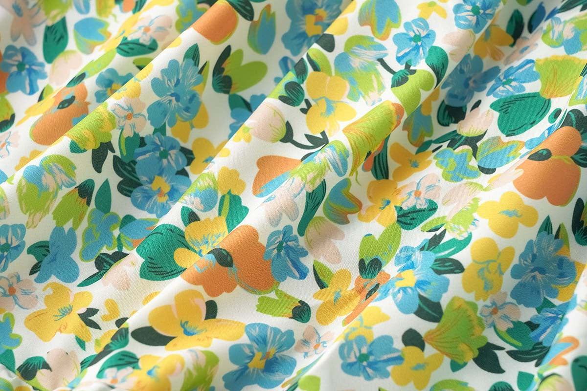 Women's Summer Floral V-Neck Split Hem Top