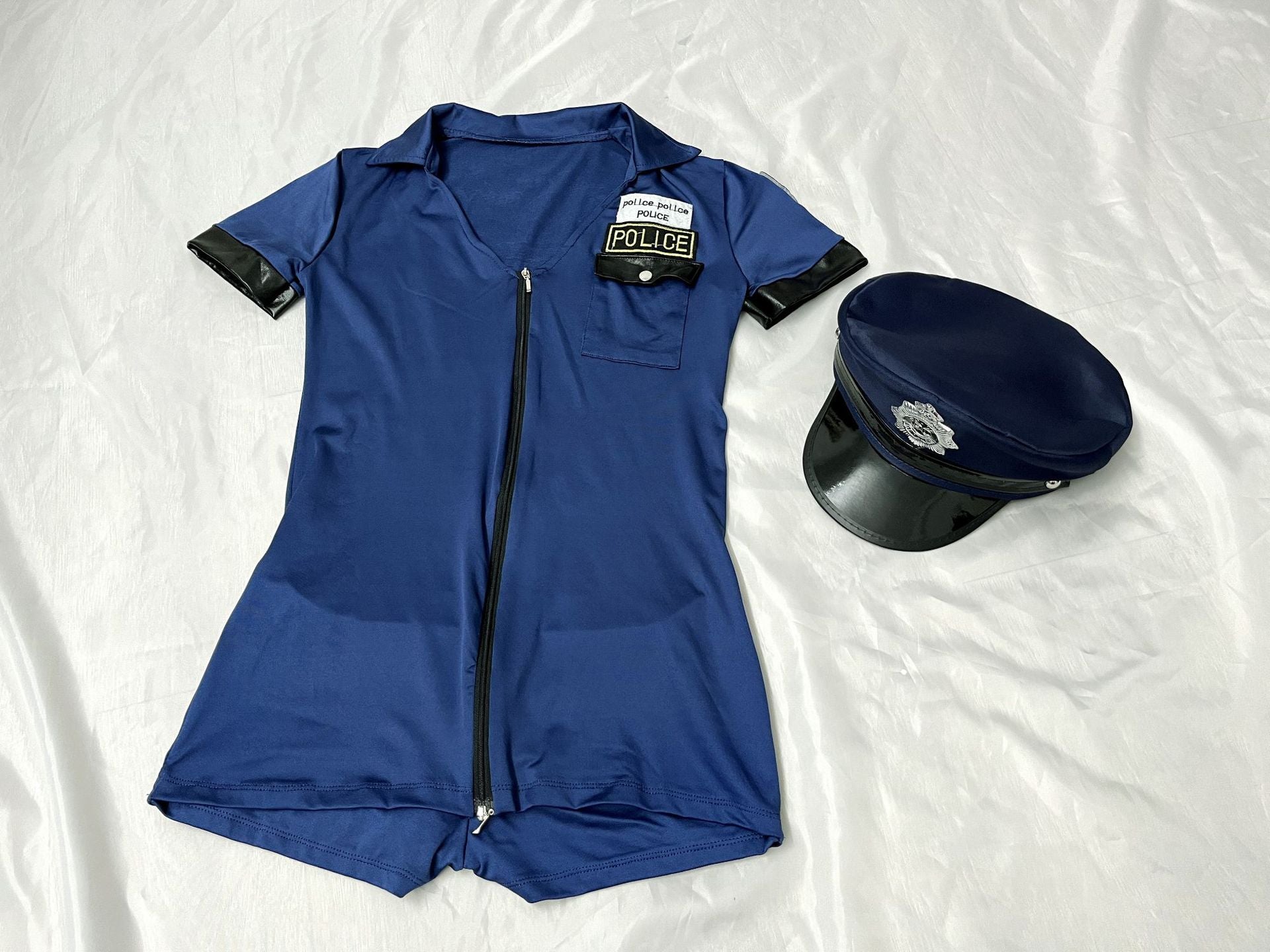 Sexy Halloween Cosplay Party Outfit with Zipper Detail