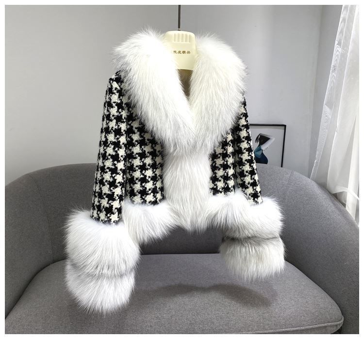 Women‘s Short Houndstooth Eco-friendly Fur Jacket