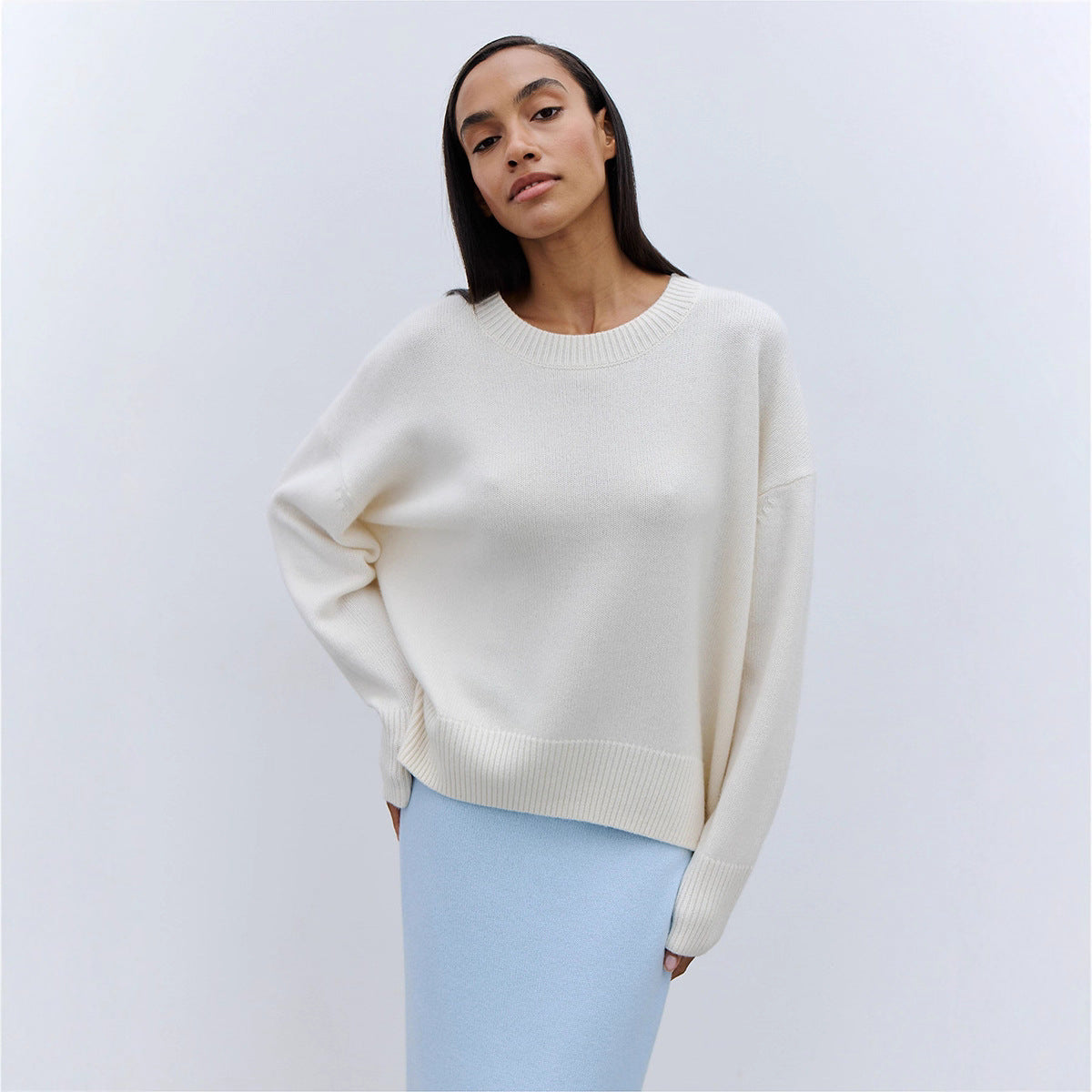 Women's Oversized Round Neck Long Sleeve Sweater