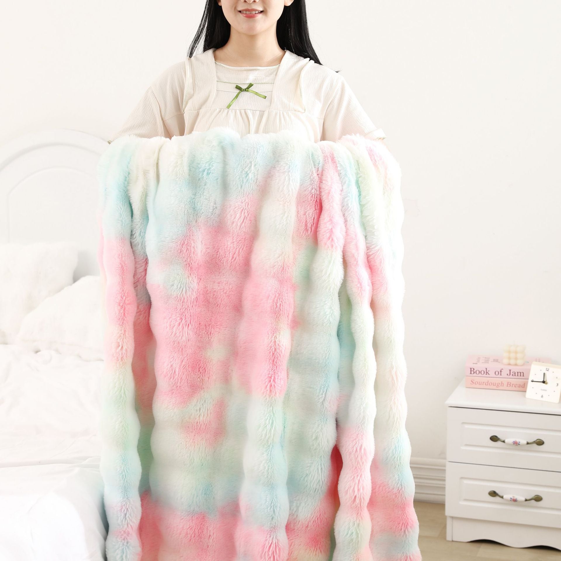 Tie-Dye Reversible Bubble Fleece Blanket
