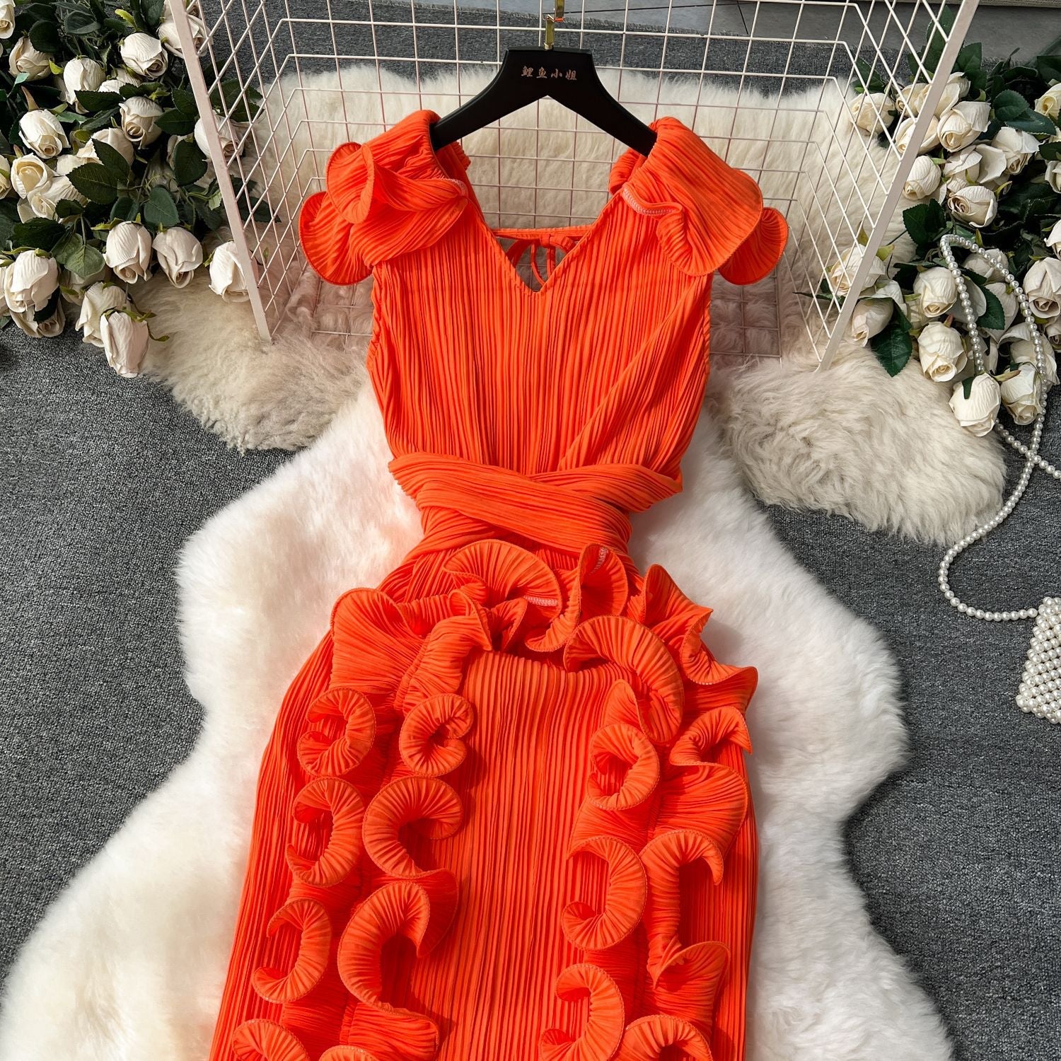 High-End Pleated Dress – Luxury Women's Designer Ruffle Hem Slim Fit Long Maxi Dress