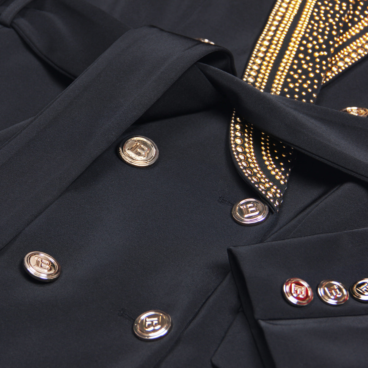 Designed Women's Mid-Length Blazer with Shawl Collar