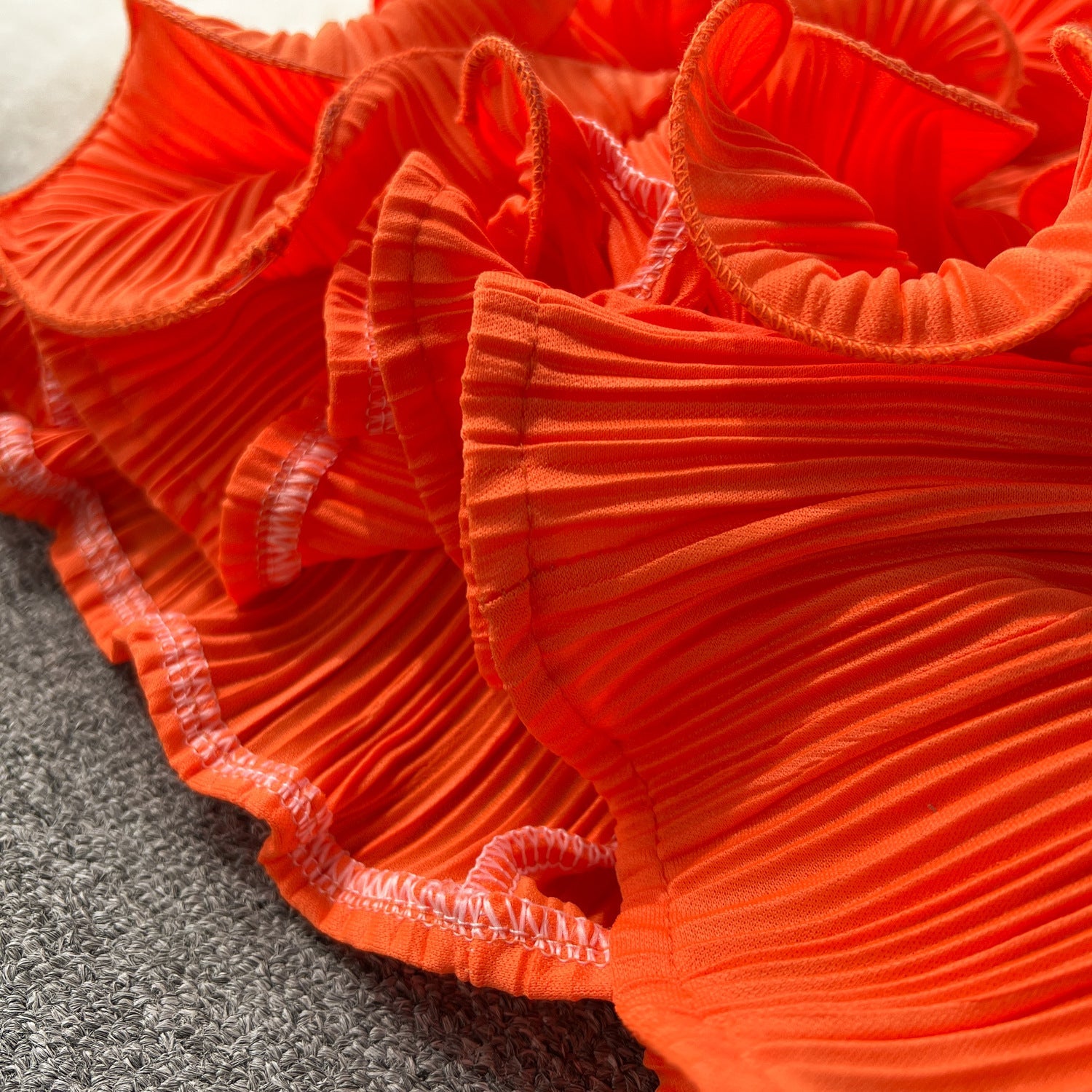 High-End Pleated Dress – Luxury Women's Designer Ruffle Hem Slim Fit Long Maxi Dress