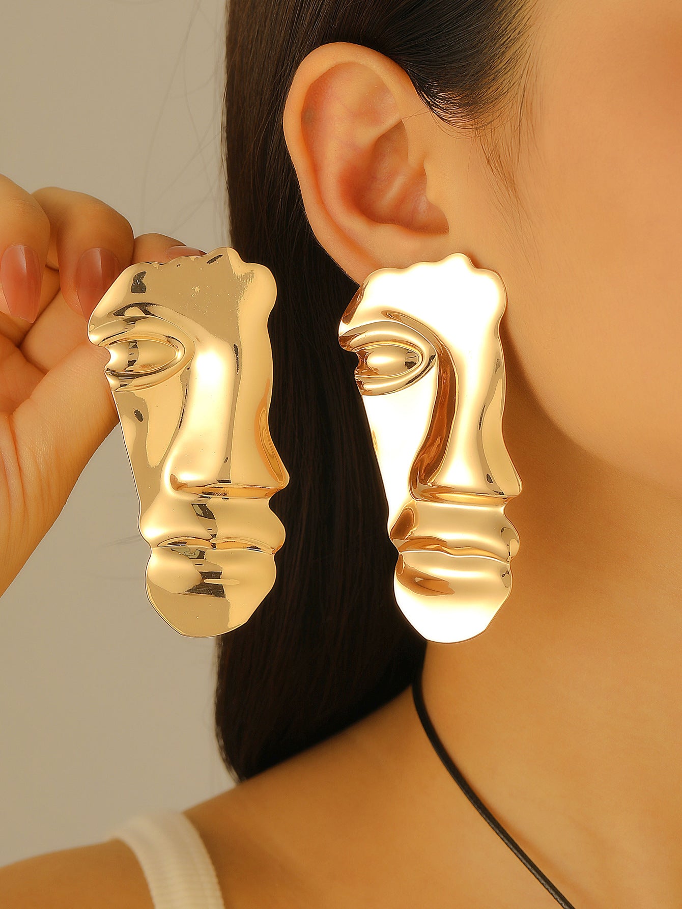 Dramatic Human Face Jewelry Set for Women