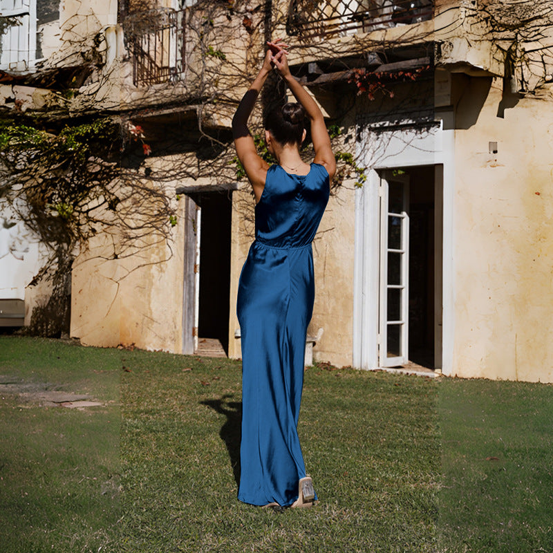 Sexy Deep V Neck Sleeveless Backless Evening Gown