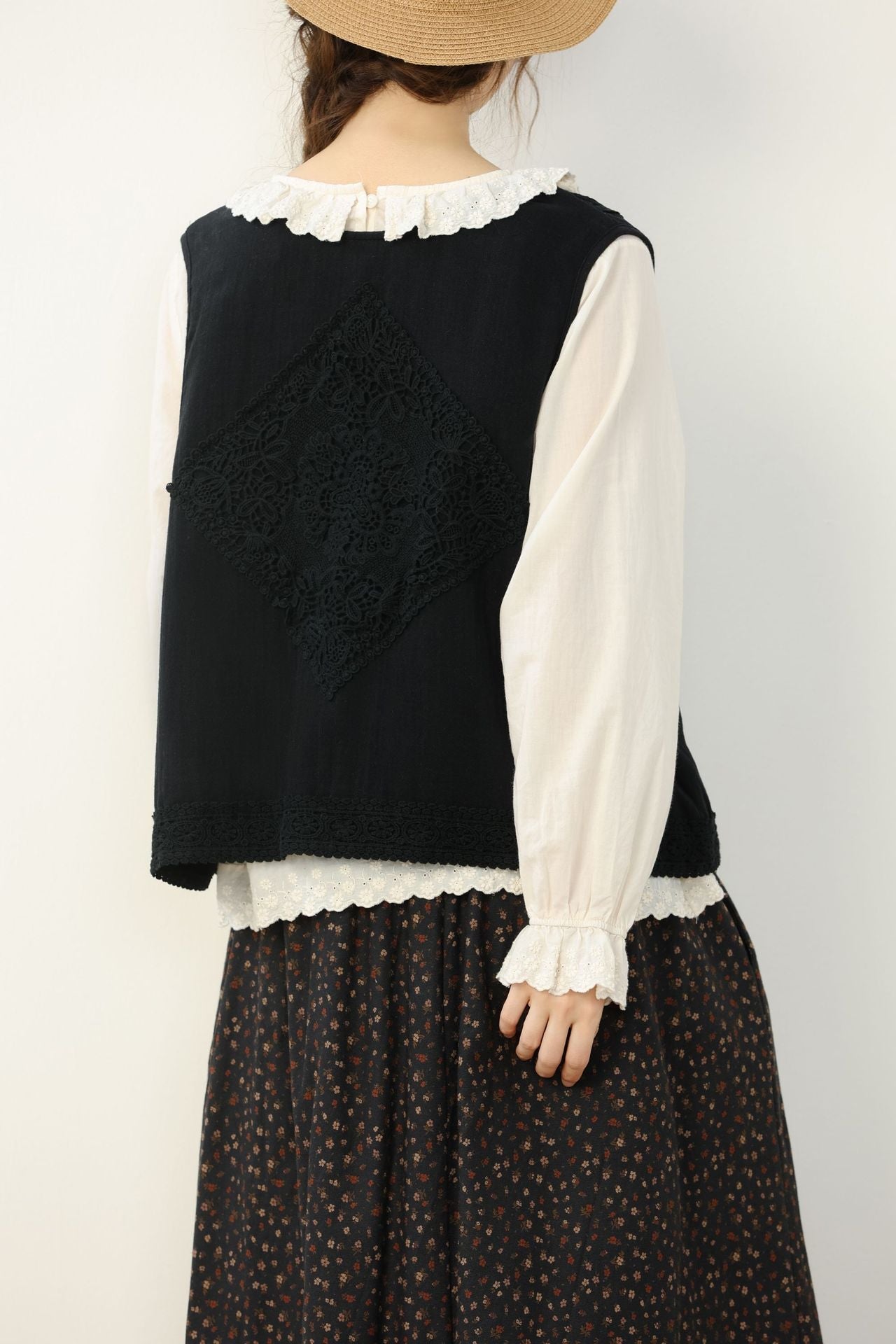 Vintage Embroidery Short Vest