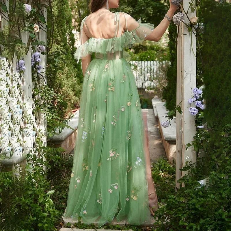 Elegant Sleeveless Long Bridesmaid Dress for Wedding Party and Formal Events