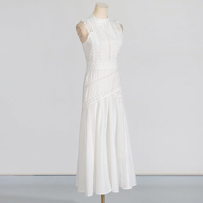 Designed Women's Vintage-Inspired Sleeveless Lace Trimmed Summer Dress