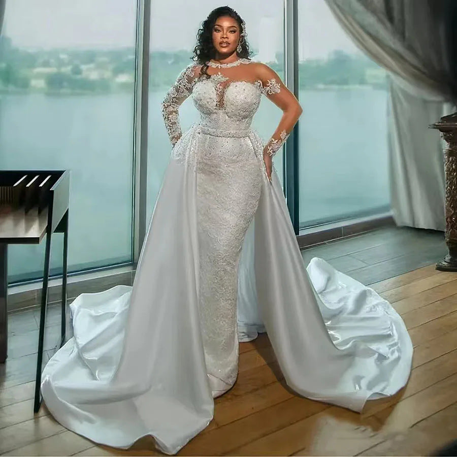Plus Size Mermaid Wedding Dress with Long Sleeves and Train