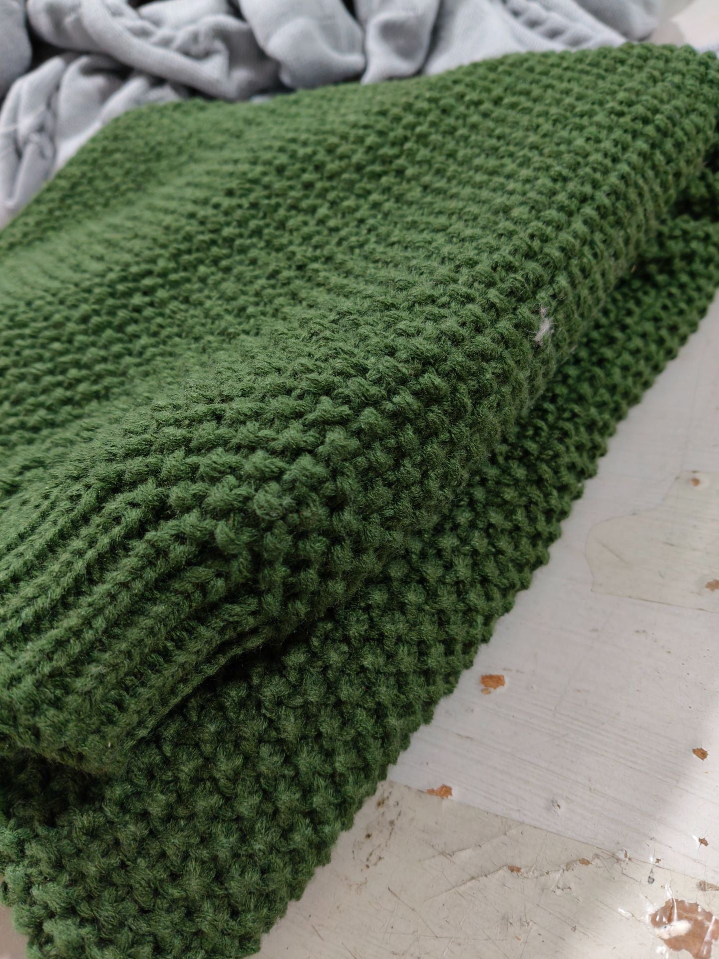 Knit Blanket – Cozy Office & Sofa Throw for AC Naps, Travel, and Home