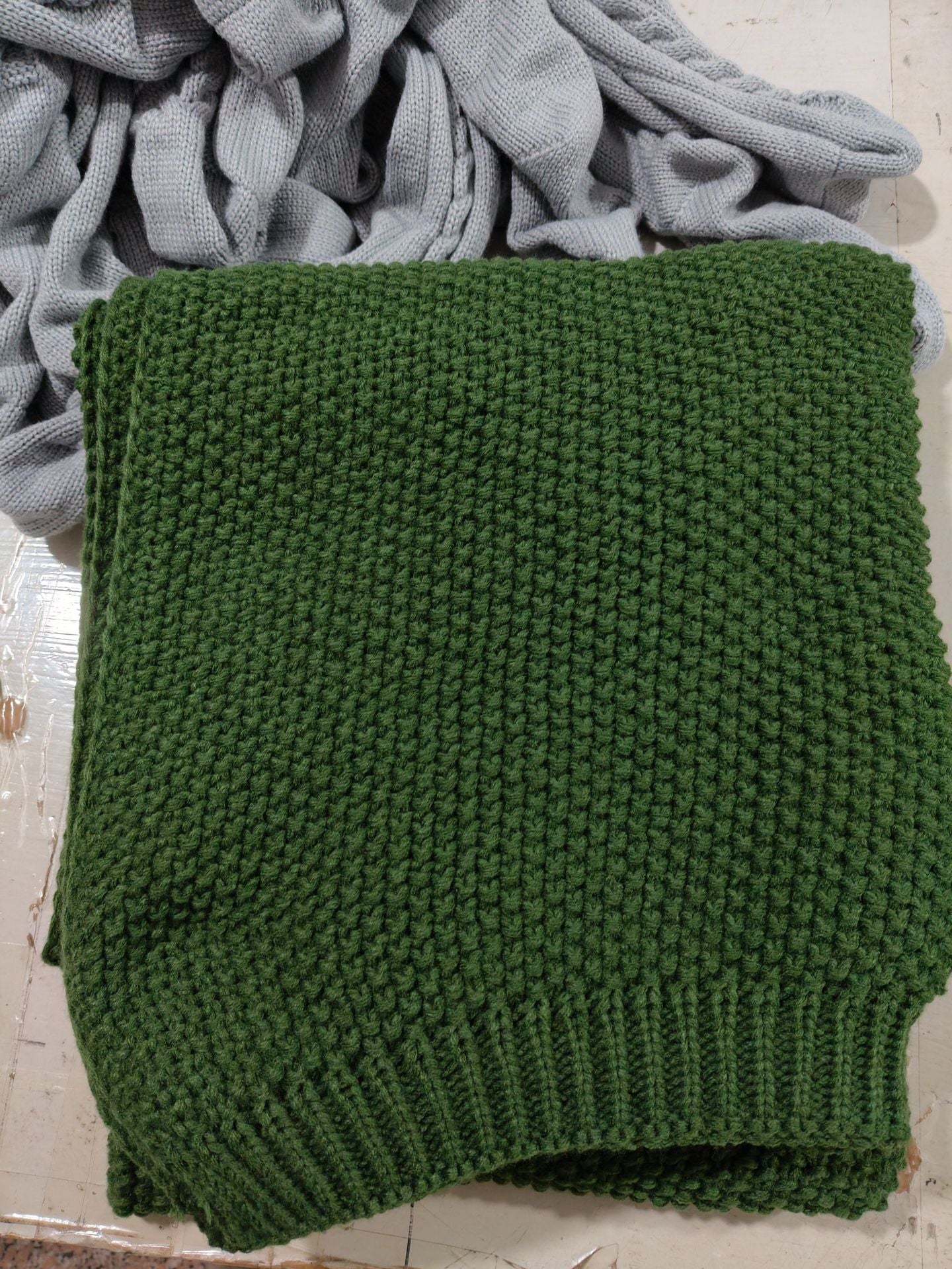 Knit Blanket – Cozy Office & Sofa Throw for AC Naps, Travel, and Home