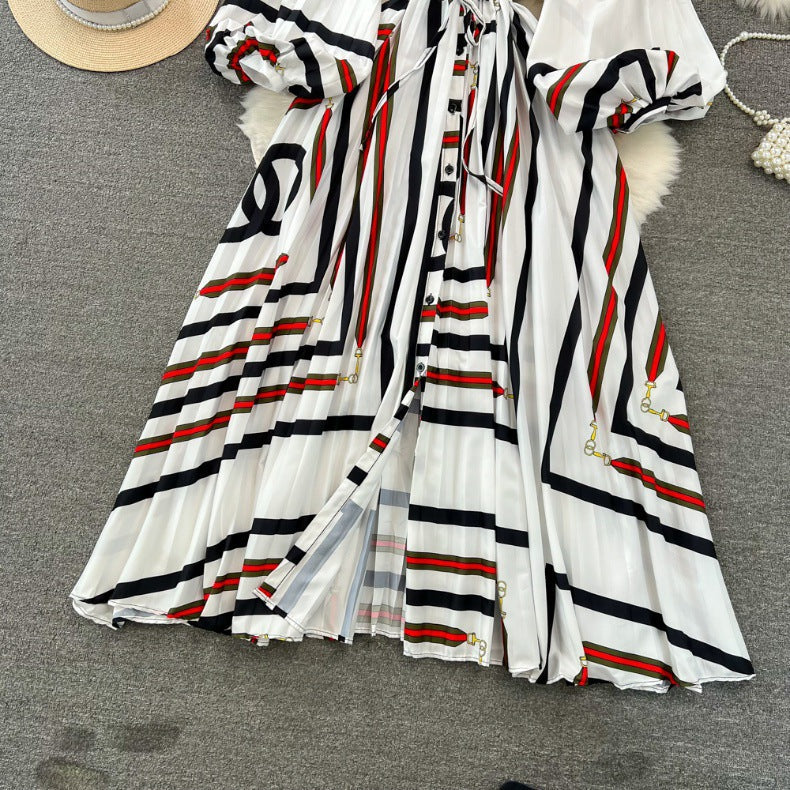 Retro Palace Style Lantern Sleeve Round Neck A-Line Floral Print Button-Down Waist Dress