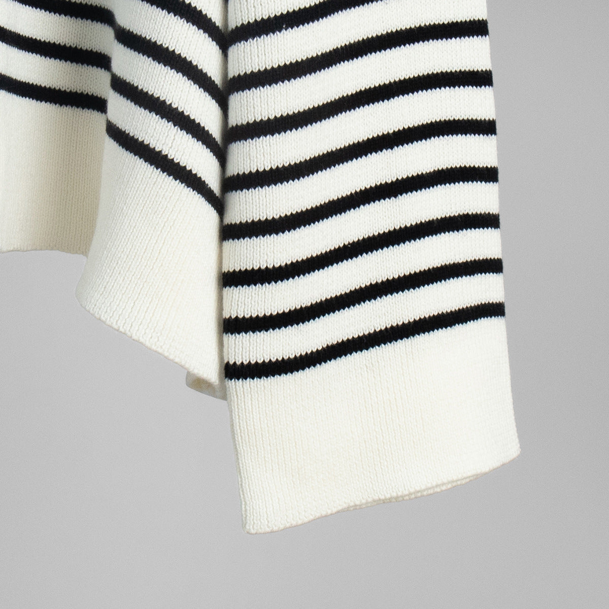 Women's Loose-Fit Black Striped Sweater