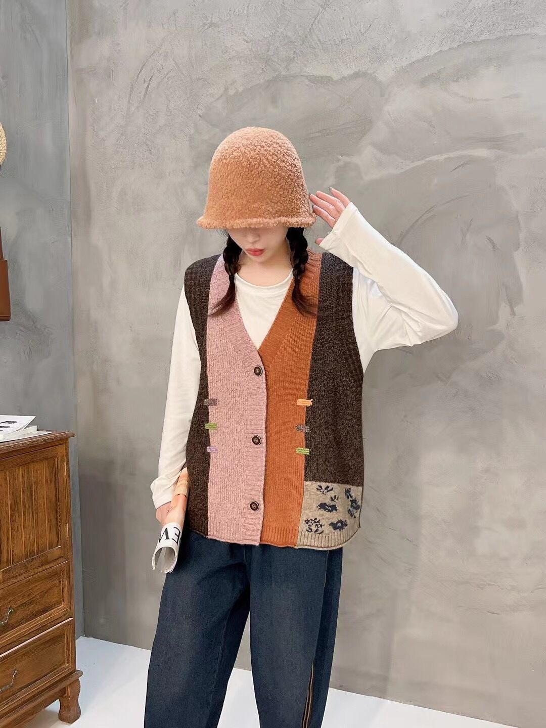 Designed Vintage V Neck Wool Knitted Vest Tops