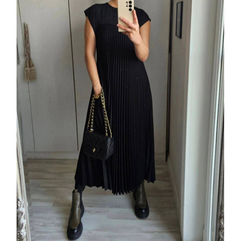 Elegant & Fashionable Round Neck Sleeveless Long Pleated Dress