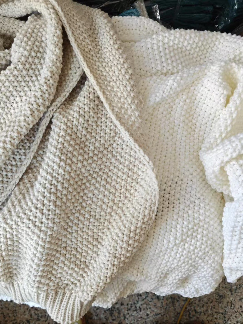 Knit Blanket – Cozy Office & Sofa Throw for AC Naps, Travel, and Home