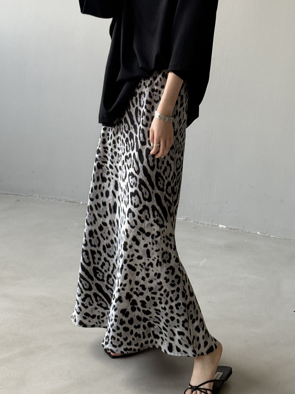 Luxury Leopard Print High-Waist A-Line Midi Skirt