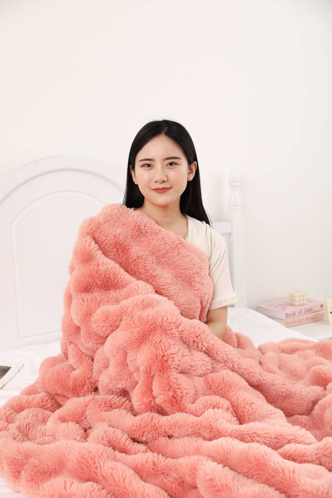 Soft & Thick Fleece Throw Blanket