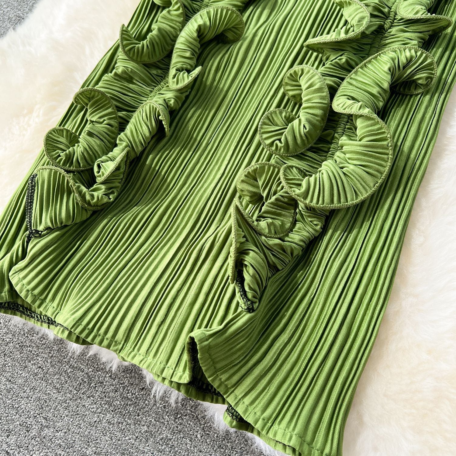 High-End Pleated Dress – Luxury Women's Designer Ruffle Hem Slim Fit Long Maxi Dress