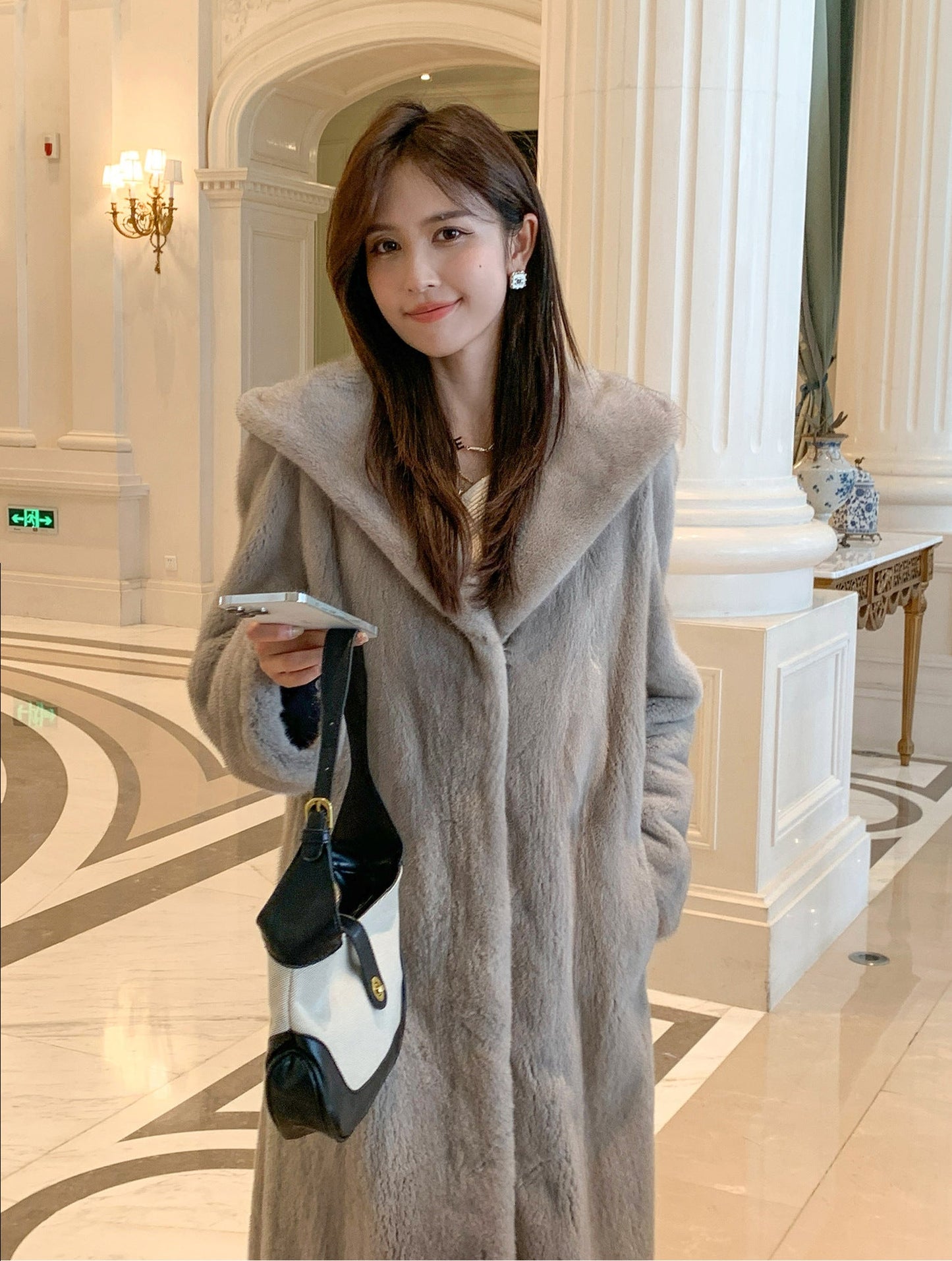 Fashion Women Faux Fur Hoodies Coats for Women