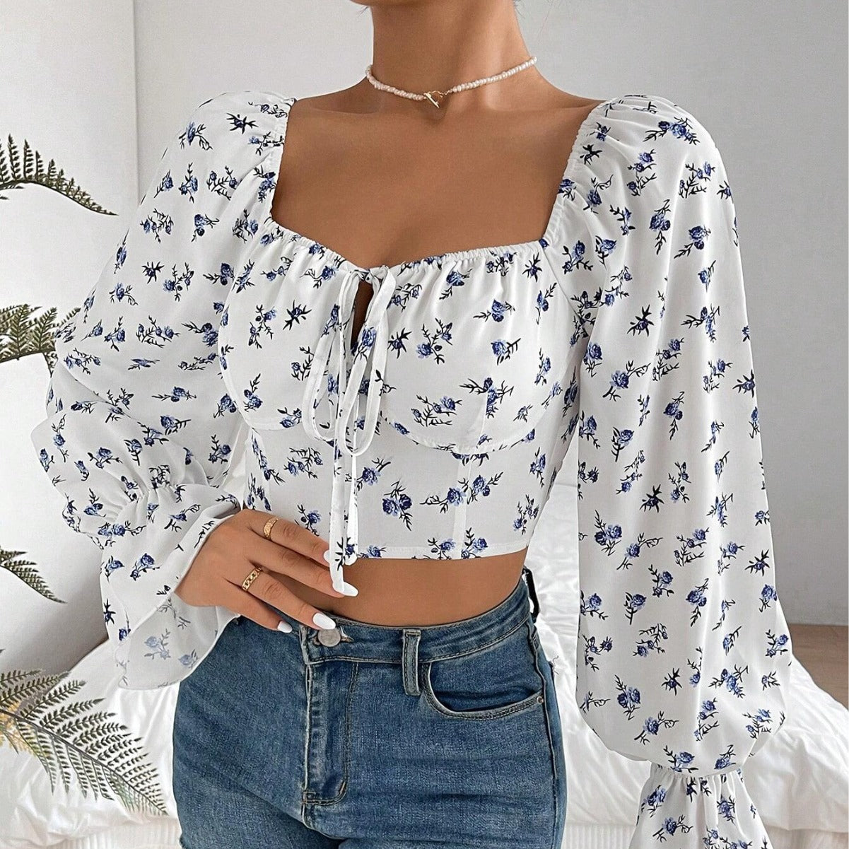 Sexy Square Neckline Short Top Shirts for Women