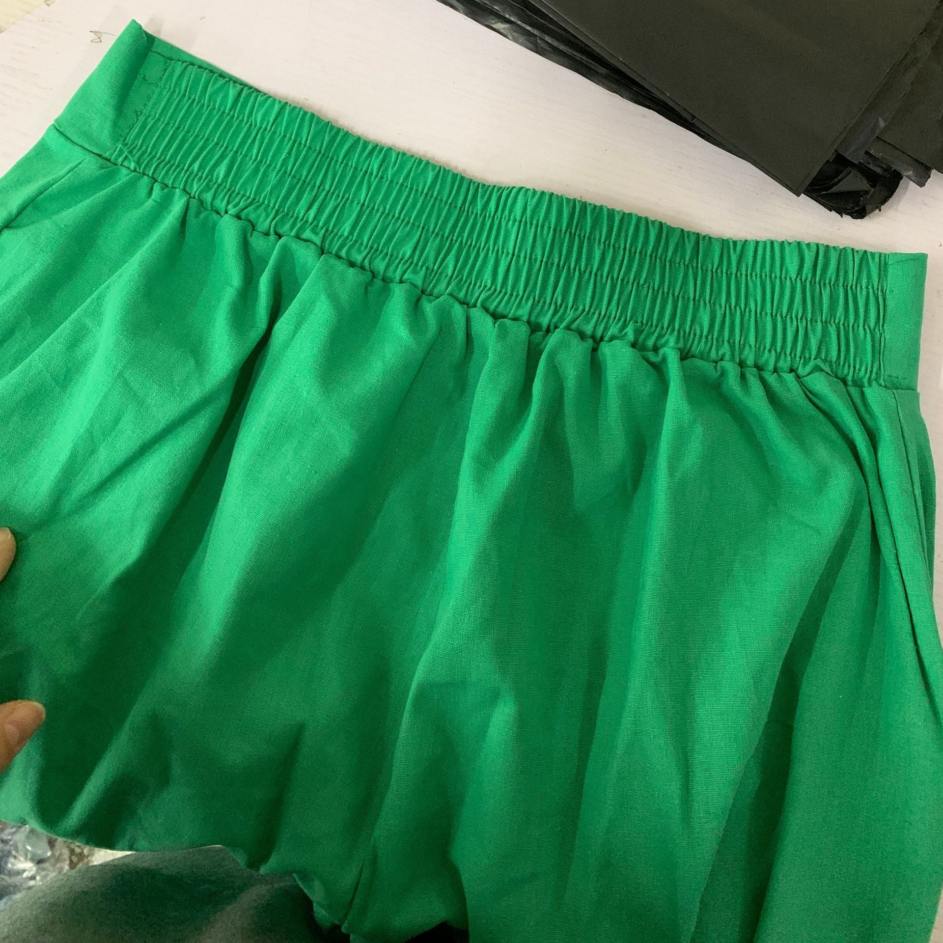 Women's Summer Sleeveless Pleated Vest & Wide-Leg Cropped Pants Casual Set