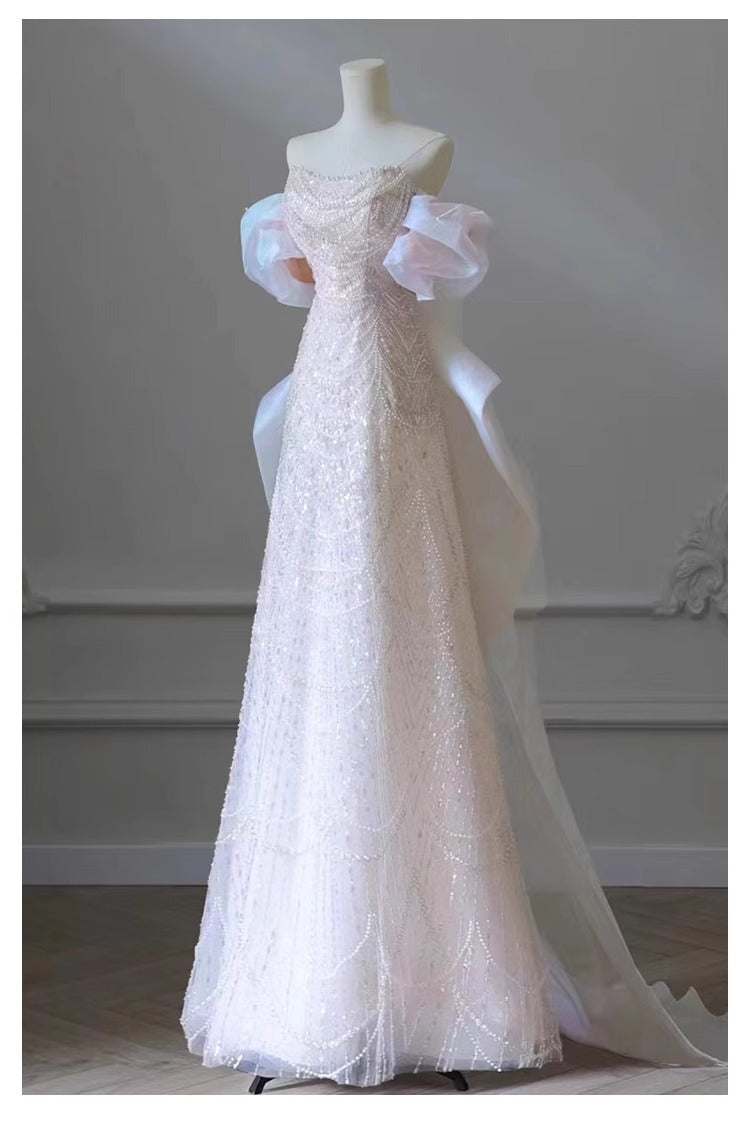 One-Shoulder Light Wedding Dress