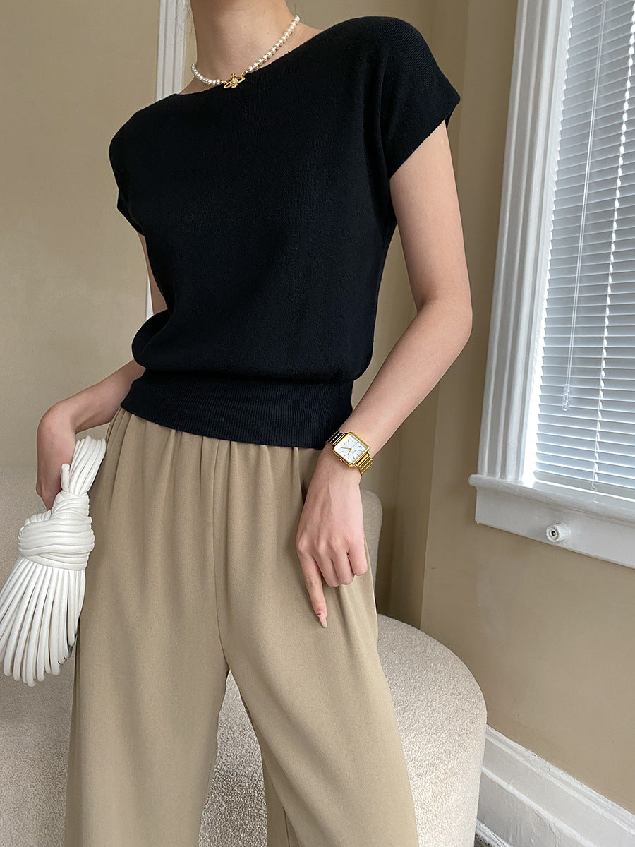 Women's Minimalist Short Sleeve Knit Top