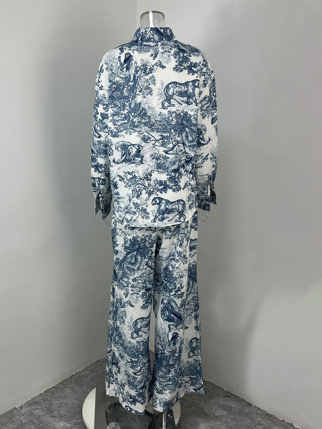 Printed Stand Collar Batwing Sleeve Loose Top with High-Waisted Wide-Leg Pant